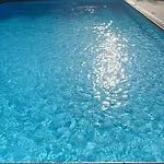 Lumineux Terrasse Piscine *